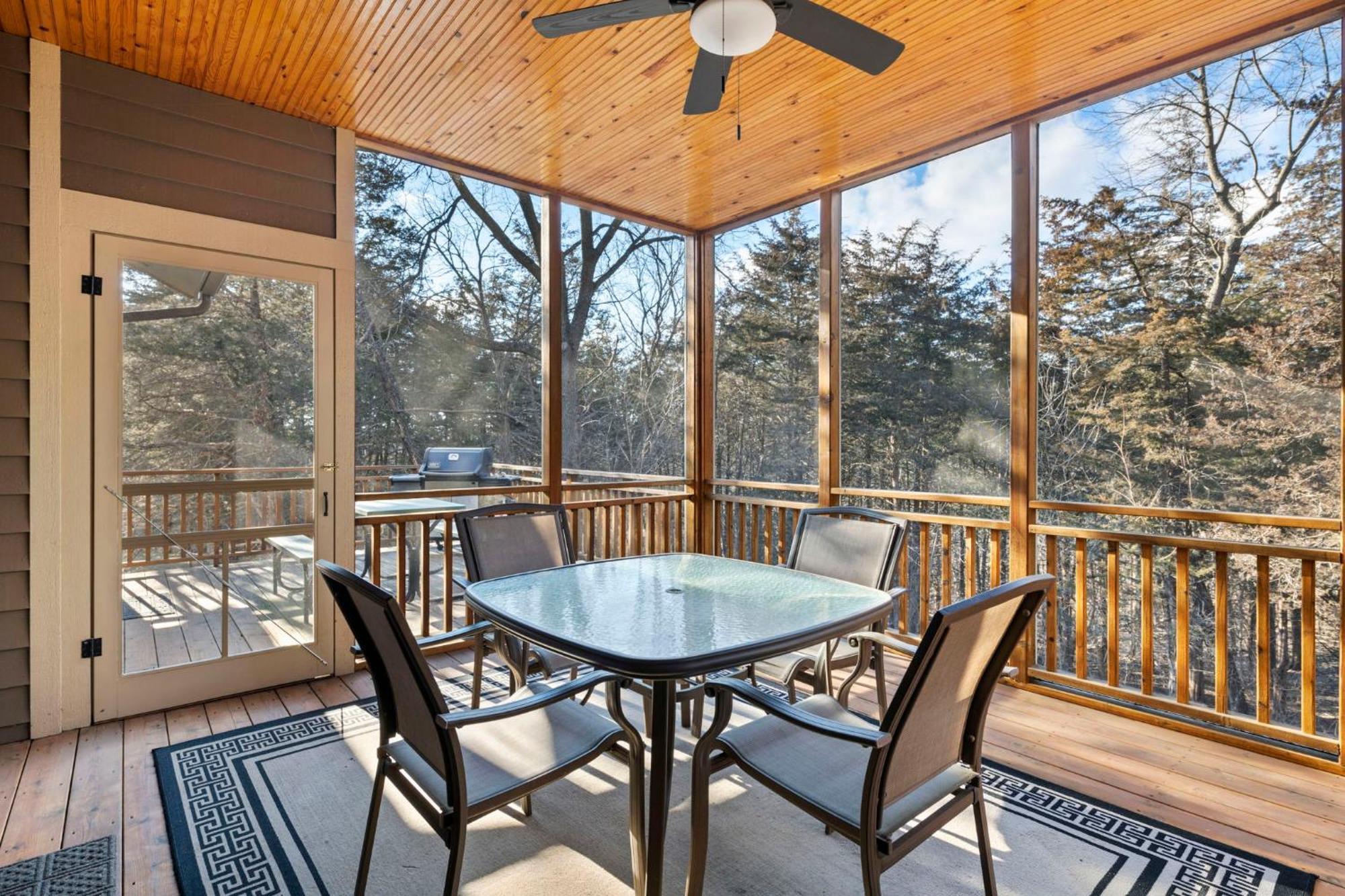 The Lodge, 'North Woods' Style, Boutique Galena Getaway! Екстер'єр фото